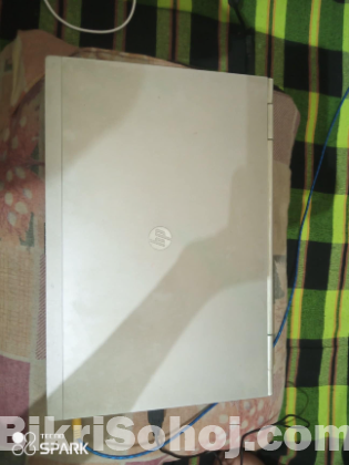 Hp lebtop 4gb ram 500 gb harddisc cor i5